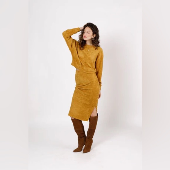 NWT Band Of The Free RUSSEL GOLD RIBBED VELVET PULLOVER Bohemian Style Blouse - Picture 5 of 5